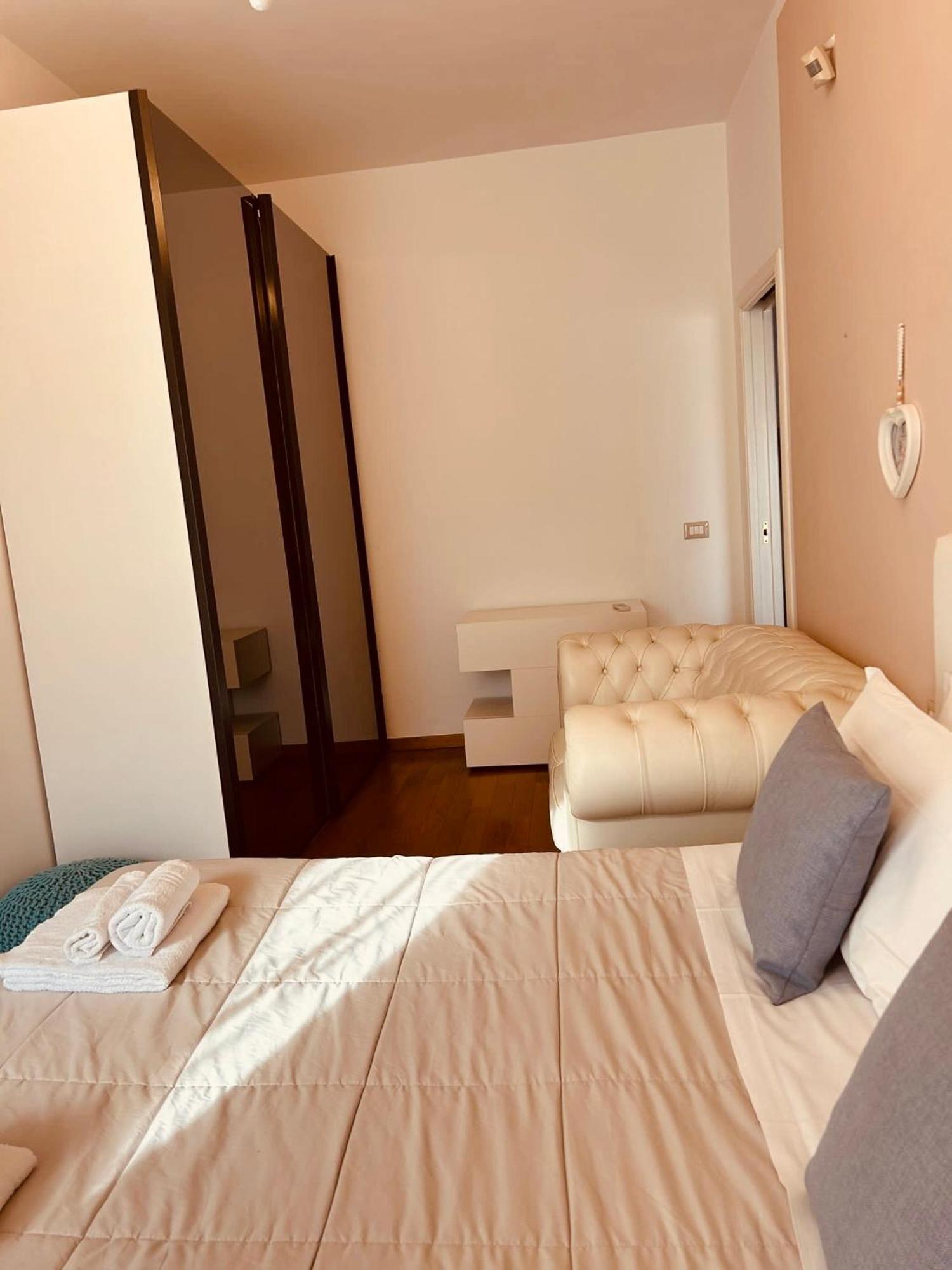 Guest House Melo Бари Экстерьер фото